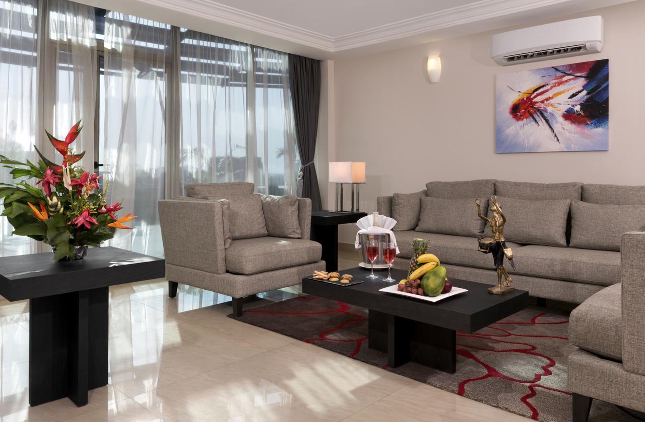 Bravia Hotel Ouagadougou Bagian luar foto