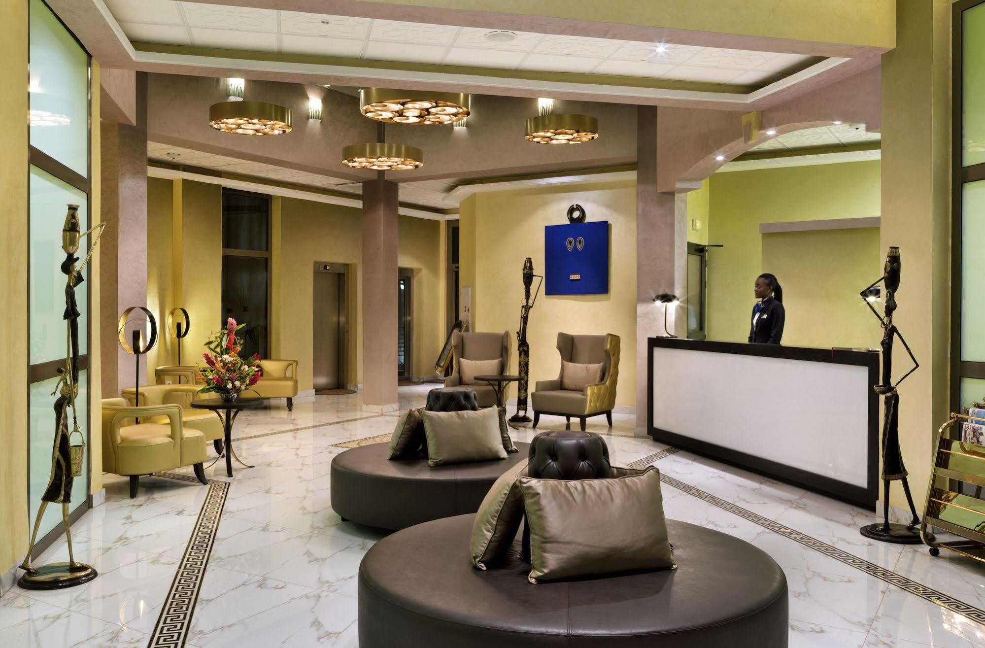 Bravia Hotel Ouagadougou Bagian luar foto